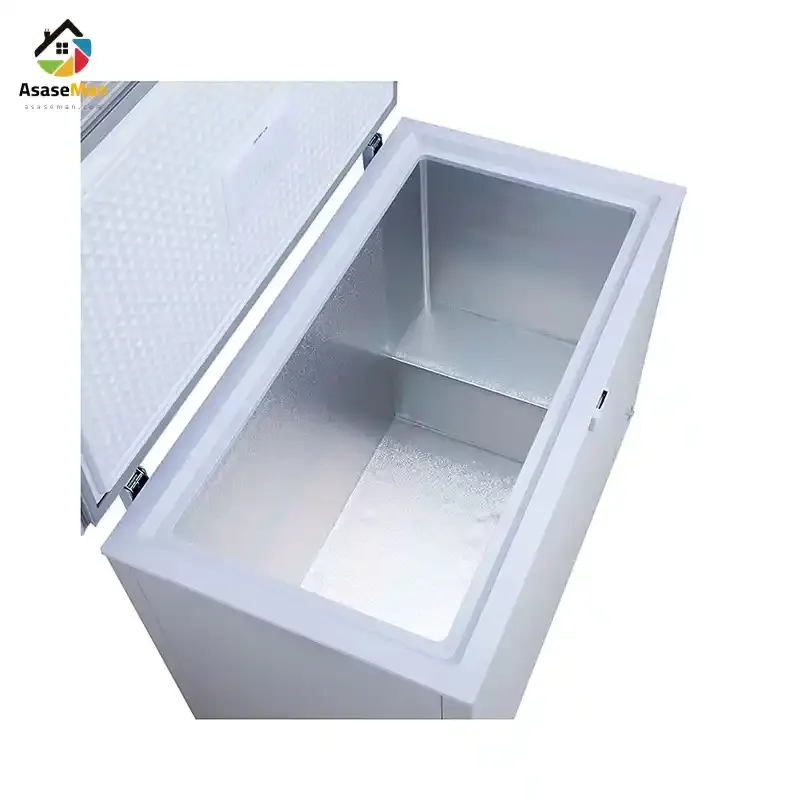 فضای داخلی یخچال فریزر صندوقی ال جی مدل GCS415SQFG